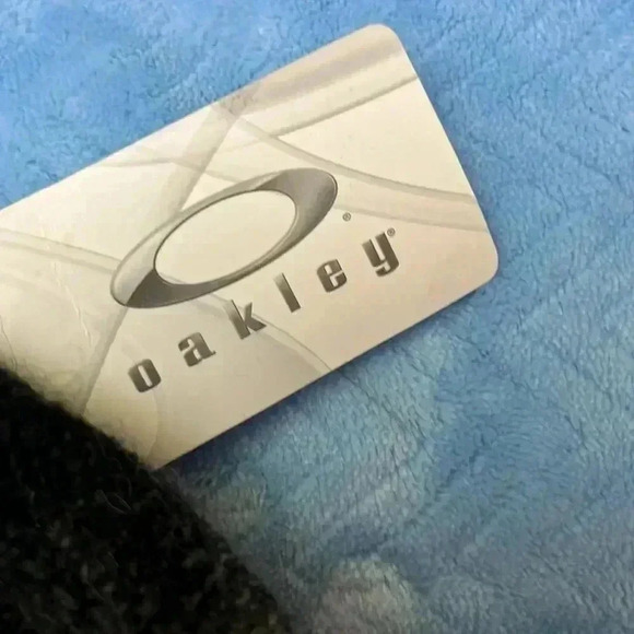 🆕 Oakley Black and Gray Colored Hat - Picture 3 of 7